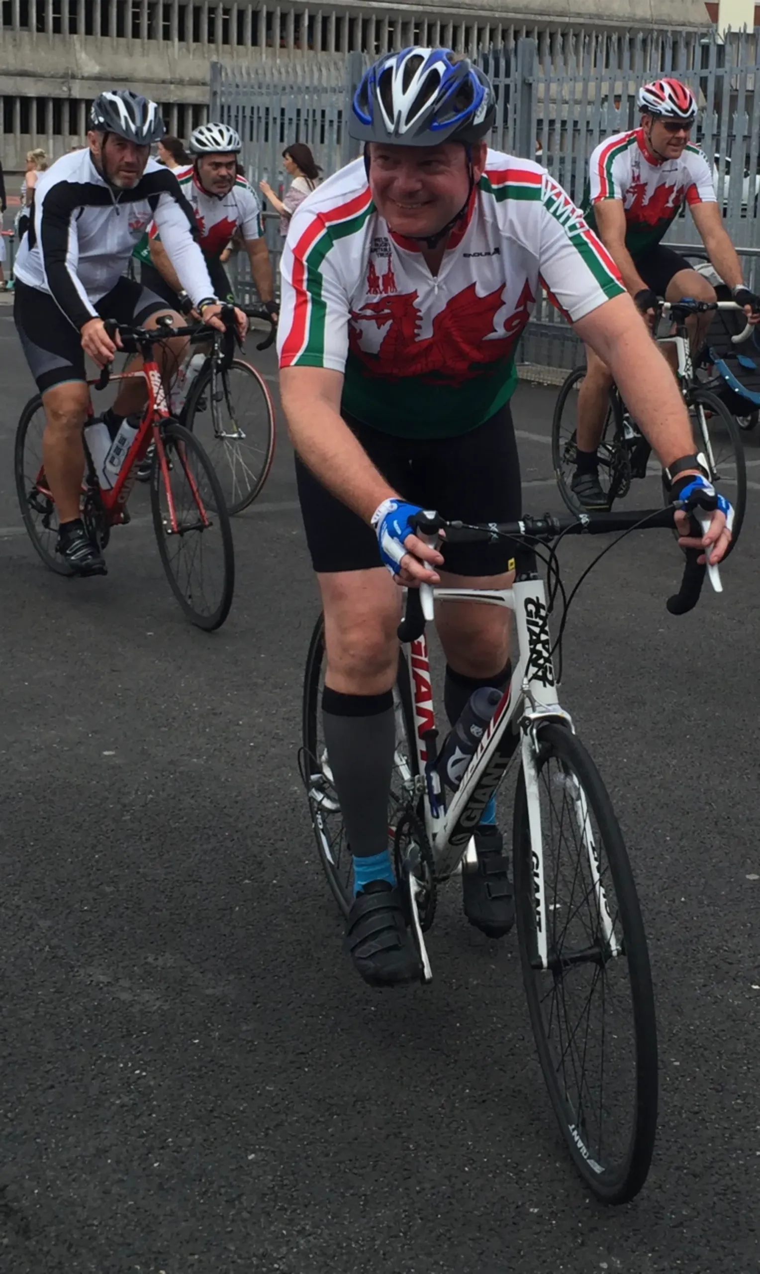 Another happy cataract patient with Dan